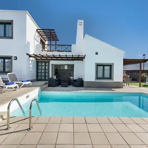  Villa Villas Camelot By Escape Spain